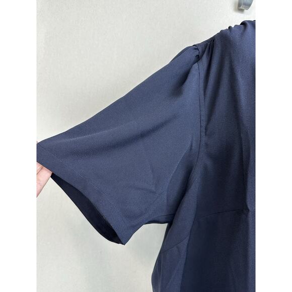 Lands' End Women's 24W Navy Blue 100% Polyester Short Sleeves Hidden Buttons - Picture 9 of 16